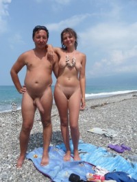 Huge Cock Beach - Dad's huge cock is always hard with his girl on nude beach